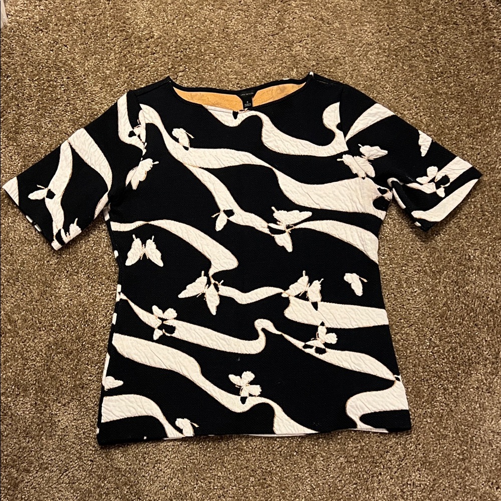 Ann Taylor Elegant Navy and White butterfly Women's Top-gold accents